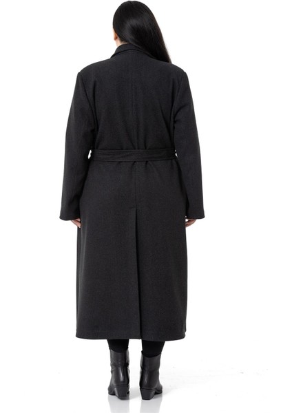 Büyük Beden Yırtmaçlı Uzun Astarlı Siyah Kaşe Kaban modelleri