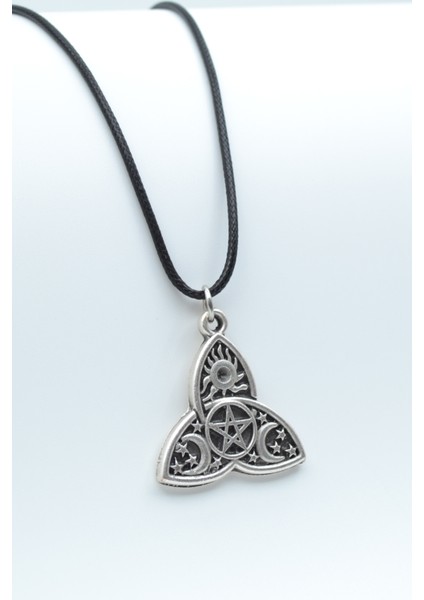 Triquetra Deri Ip Kolye