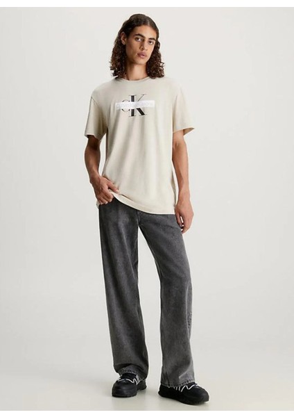 Bisiklet Yaka Baskılı Bej Erkek T-Shirt J30J324008PED fiyatları