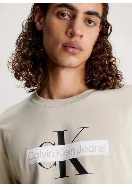 Bisiklet Yaka Baskılı Bej Erkek T-Shirt J30J324008PED modelleri