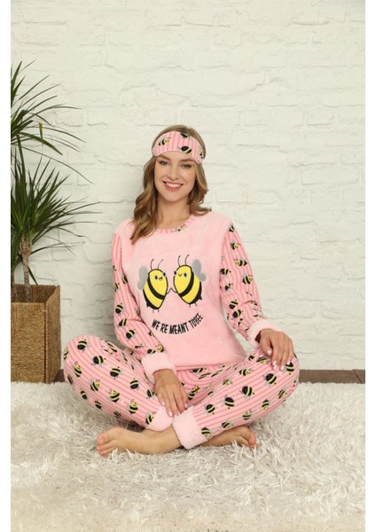 Kadın Pembe Desenli Kışlık Polar Pijama Takımı 13D-20021