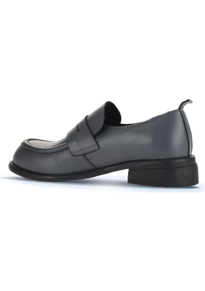 Gri Deri Kadın Loafer 01Wz6804