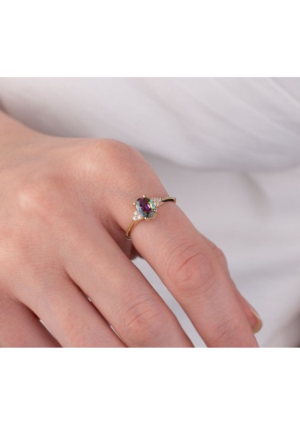 Oval Kesim Zarif Yüzük 14 Ayar Altın