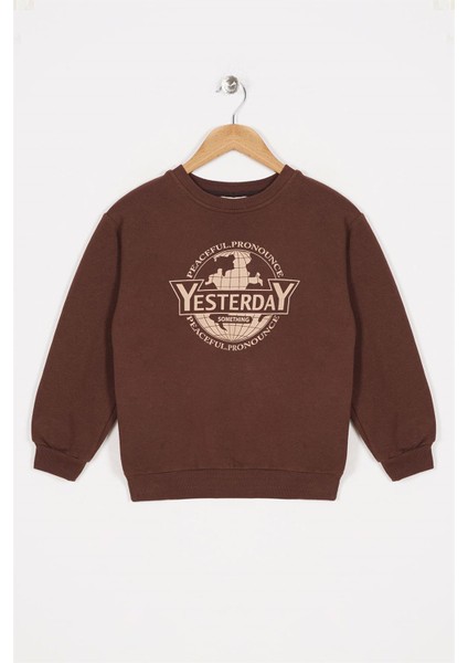 Kız Çocuk Kahverengi Renkli Yesterday Baskılı Sweatshirt