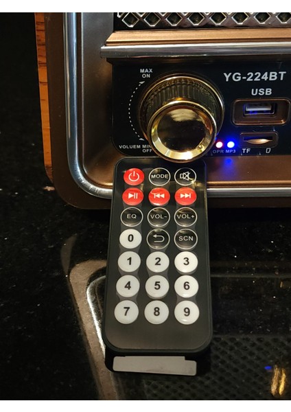 Nostaljik Şarjlı USB Girişli Bluetooth'lu Radyo fiyatları