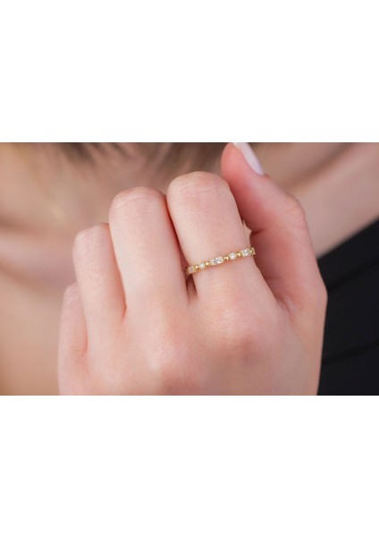 Yarım Tur Zarif Yüzük 14 Ayar Altın