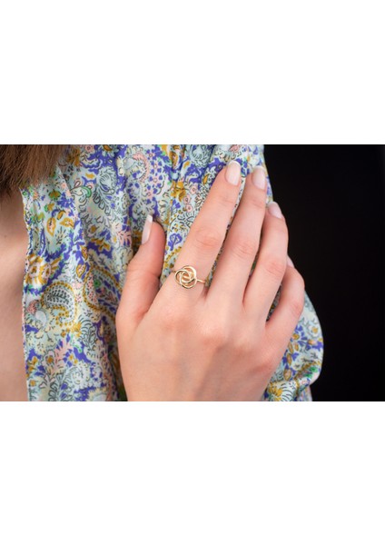 Üçlü Düğüm Yüzük Minimal Zarif Kadın Yüzüğü 14 Ayar Altın modelleri