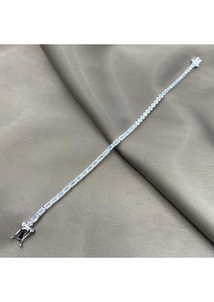 Diamond Yarı Baget Taşlı Su Yolu Kadın Gümüş Bileklik fiyatları