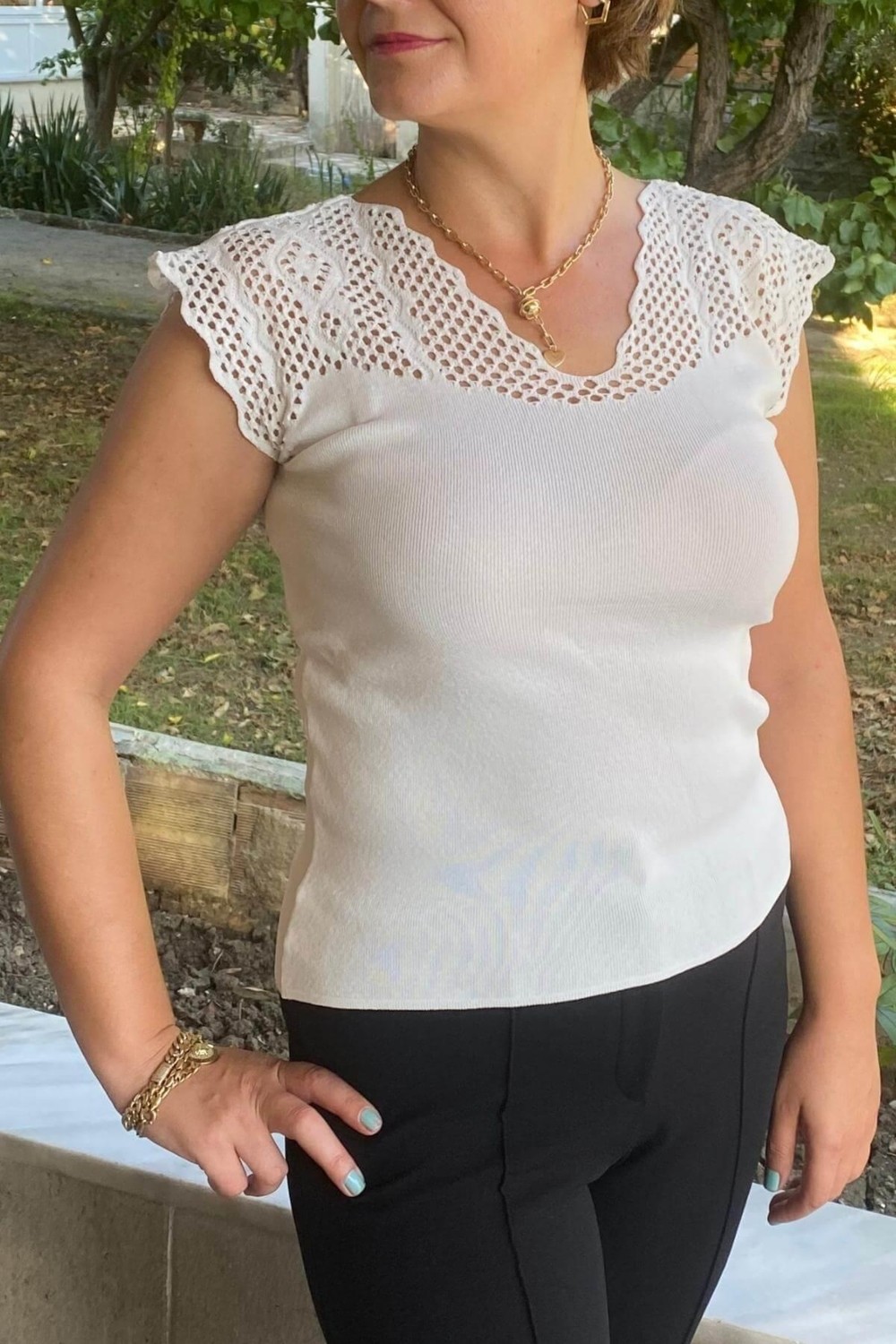 Mia Butik Kadın Beyaz Sıfır Kol Ajurlu Triko Bluz