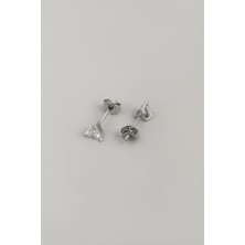 So CHIC Beyaz Taşlı 18 Ayar Beyaz Altın Kaplama 4 Mm Gümüş Tek Taş Küpe