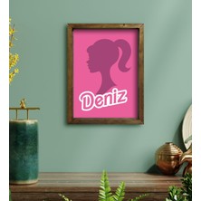Bk Gift Kişiye Özel Barbie Tasarımlı Portre Doğal Masif Ahşap Çerçeveli Tablo 45X65CM-1, Barbie Filmi, Barbie Hediyelik Eşya, Arkadaşa Hediye