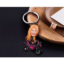 Bk Gift Kişiye Özel Kadın Motorcu Karikatürlü Ahşap Anahtarlık-1 Sevgiliye Hediye, Arkadaşa Hediye, Doğum Günü Hediyesi