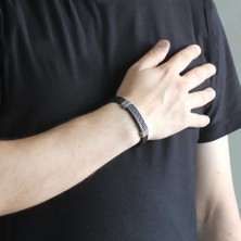Nipora Nokta İşlemeli Kahverengi Kararmaz Metal-Deri Kombinli Erkek Bileklik