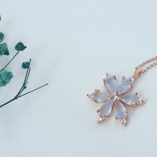 Neva Jewelry 925 Ayar Favori Açık Gri Lotus Çiçeği Modelli Gümüş Kolye
