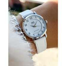 Retro Beyaz Renk Su Geçirmez Rakamlı Deri Kordon Kadın Kolsaati+Bileklik