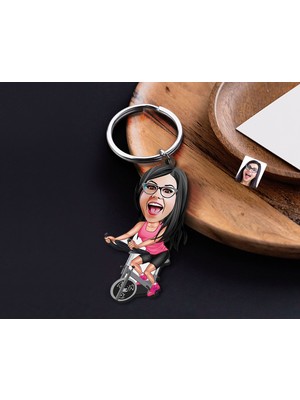 Bk Gift Kişiye Özel Kadın Fitnessci Karikatürlü Ahşap Anahtarlık-2 Sevgiliye Hediye, Arkadaşa Hediye, Doğum Günü Hediyesi