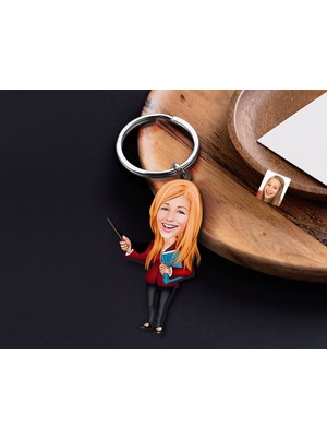 Bk Gift Kişiye Özel Öğretmen Karikatürlü Ahşap Anahtarlık-9 Sevgiliye Hediye, Arkadaşa Hediye, Doğum Günü Hediyesi