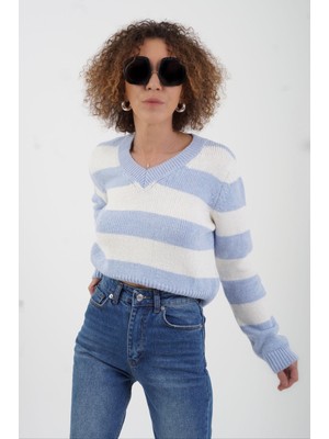 Zelish My Sister Mavi Çizgili V Yaka Crop Kazak