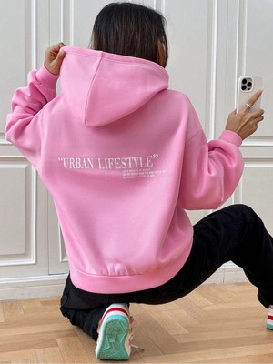 Trendseninle Kadın Pembe Urban Lifestyle Baskılı Oversize Kapüşonlu Sweatshirt