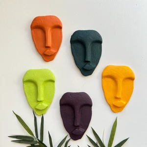 Mes Reves Design El Yapımı Taş Heykel Soyut Yüz Maske 5'li Set, Duvar Için Modern Renkli Soyut Duvar Dekoru