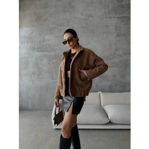 Bershka Model Buklet Mont