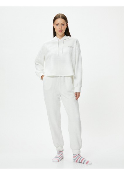Sweatshirt Pijama Üstü Kapüşonlu Dokulu Slogan Nakışlı modelleri
