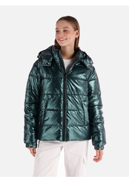 Yeşil Kadın Mont