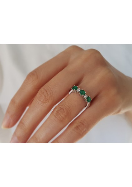 Pırlanta ve Oval Zümrüt Taşlı Yüzük 0404R0330 fırsatları