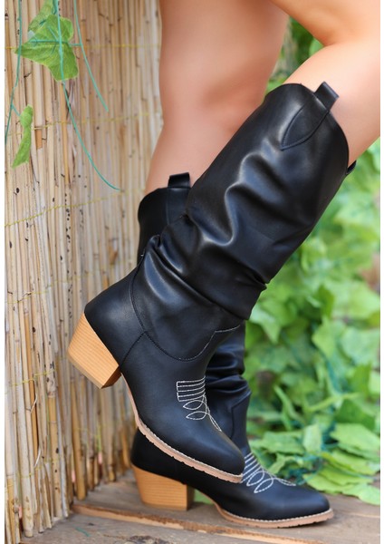 Siyah Renk, Topuk Boyu 4 Cm, Uzunluk 34 Cm, Diz Altı Kovboy Kadın Çizme