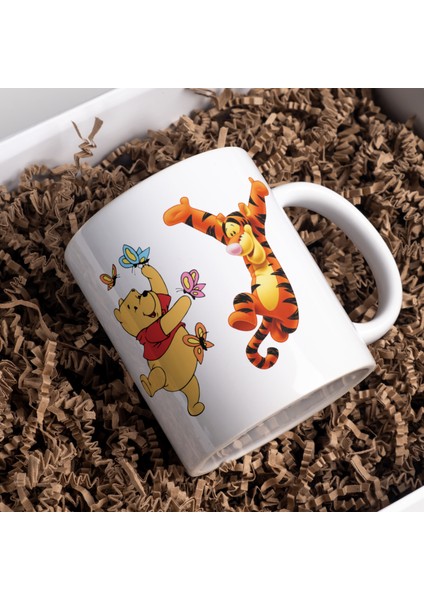 Winnie The Pooh - Tigger - Eeyore - Piglet Disney Tasarımlı, Içi Kırmızı Seramik Kupa