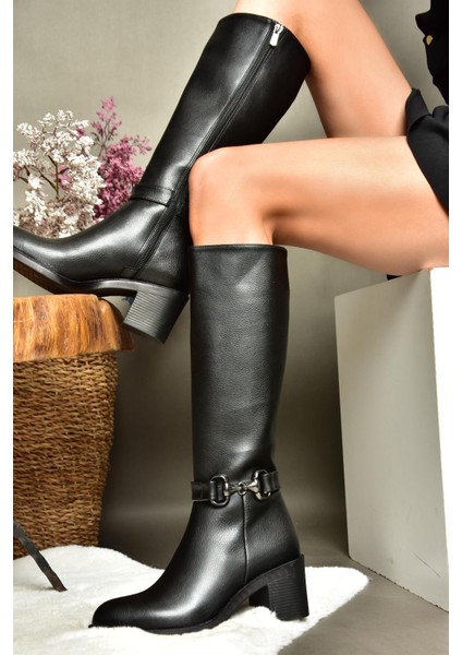 R404802709 Siyah Alçak Topuklu Kadın Çizme fırsatları