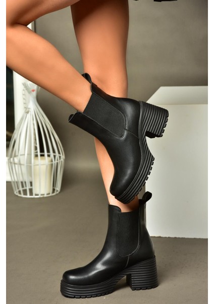 R996020009 Siyah Kalın Topuklu Kadın Bot