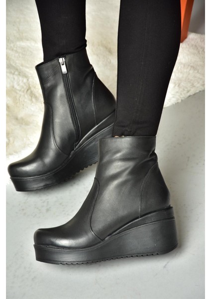 R667930003 Siyah Hakiki Deri Kadın Bot fiyatları