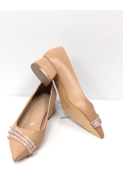 Kafkaslar Ayakkabı Kafkaslar Klasik Üç Şerit Taşlı 3 Cm Kısa Topuklu Babet Kadın Ayakkabı fırsatları
