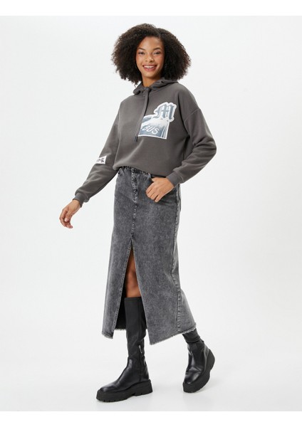 Kapşonlu Sweatshirt Arkası Ve Önü Aplike Detaylı Şardonlu fiyatları
