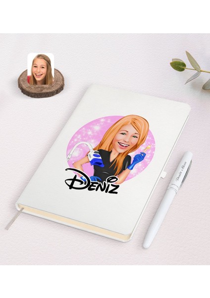 Kişiye Özel Kadın Güzellik Uzmanı Karikatürlü Beyaz Defter ve Kalem Hediye Seti-2