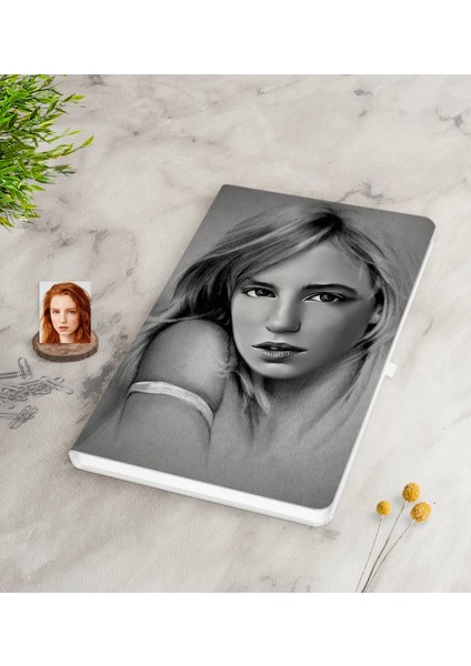 Kişiye Özel Kadın Karakalem Sanatsal Portre Tasarımlı Beyaz Defter-3