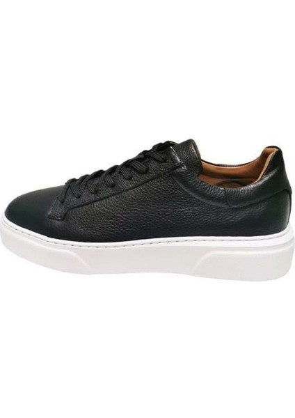 Beyaz Taban Siyah Sneaker