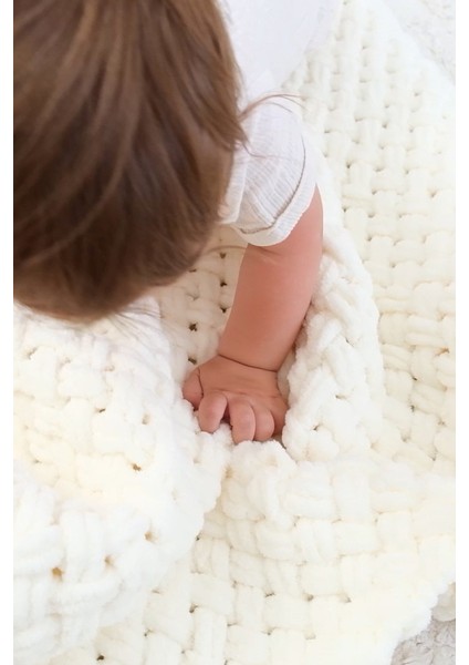 Yumuşak Bebek Battaniyesi 100x100cm Beyaz Unisex Alize Puffy Kundak Büyüleyici El Yapımı OEKO TEX Sertifika