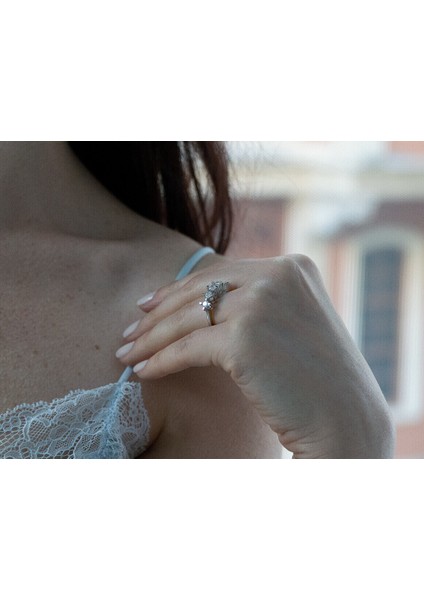 D Renk 0,70 Karat Pırlanta 5 Taş Yüzük 0404R0370 indirimleri