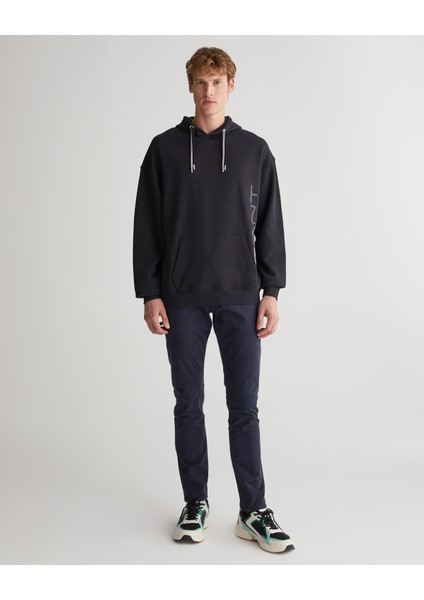 Erkek Siyah Regular Fit Kapüşonlu Logolu Sweatshirt 2523341T.5