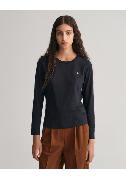 Kadın Siyah Regular Fit Bisiklet Yaka Logolu T-Shirt 4200748.5