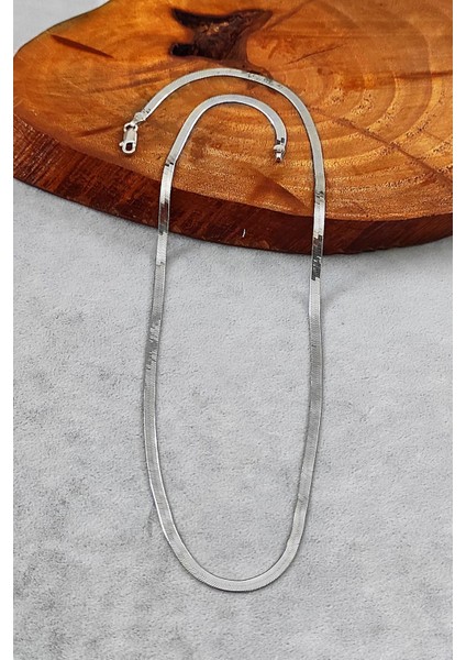 İtalyan Yassı Zincir Kolye Gümüş Ezme Rodyumlu Kadın Kolye 925 Ayar UC-395