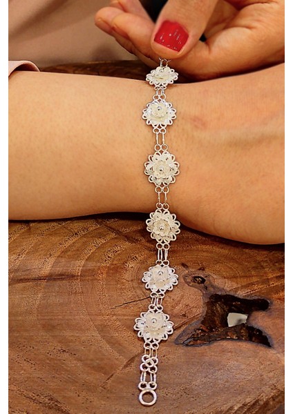 El Yapımı Lotus Çiçeği Telkari Kadın Gümüş Bileklik 925 Ayar Blk-210