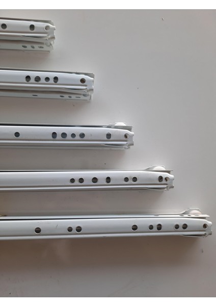 Metal Beyaz Çekmece Rayı 35CM 1 Takım (1 Çekmecelik)
