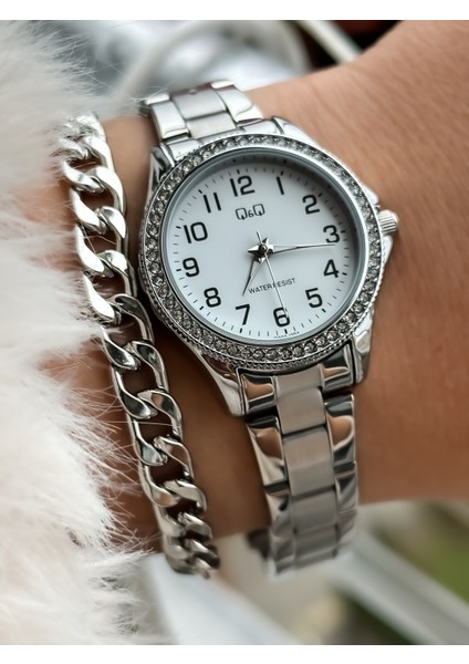 Çelik Kordon,sugeçirmez,2yıl Garantili Gümüş Renk Küçük Kasa Taşlı Kadın Kolsaati+Bileklik fiyatları