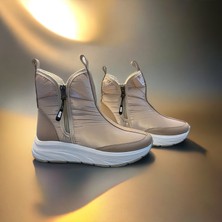 Eylüls Shoes Kadın Parlak Paraşüt Kumaş Bej Bot