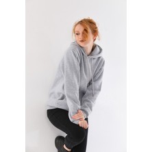 Alinda Kapüşonlu 3 Iplik Şardonlu  Kanguru Cepli Bayan Sweatshirt