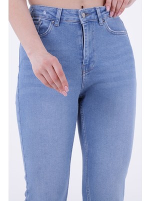 Richmost Paçaları Dikişsiz Yüksek Belli Cepli Astarsız Kadın Kot Pantolon Mom Fit Jean