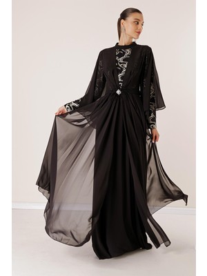 By Saygı Pullu Yaldızlı Beli Taş ve Tüy Detay Kemerli Astarlı Karışık Desenli Büyük Beden Şifon Uzun Tesettür Elbise